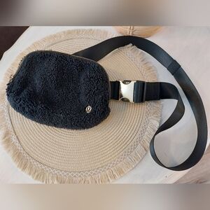 Lululemon Sherpa Fleece Everywhere Belt Bag